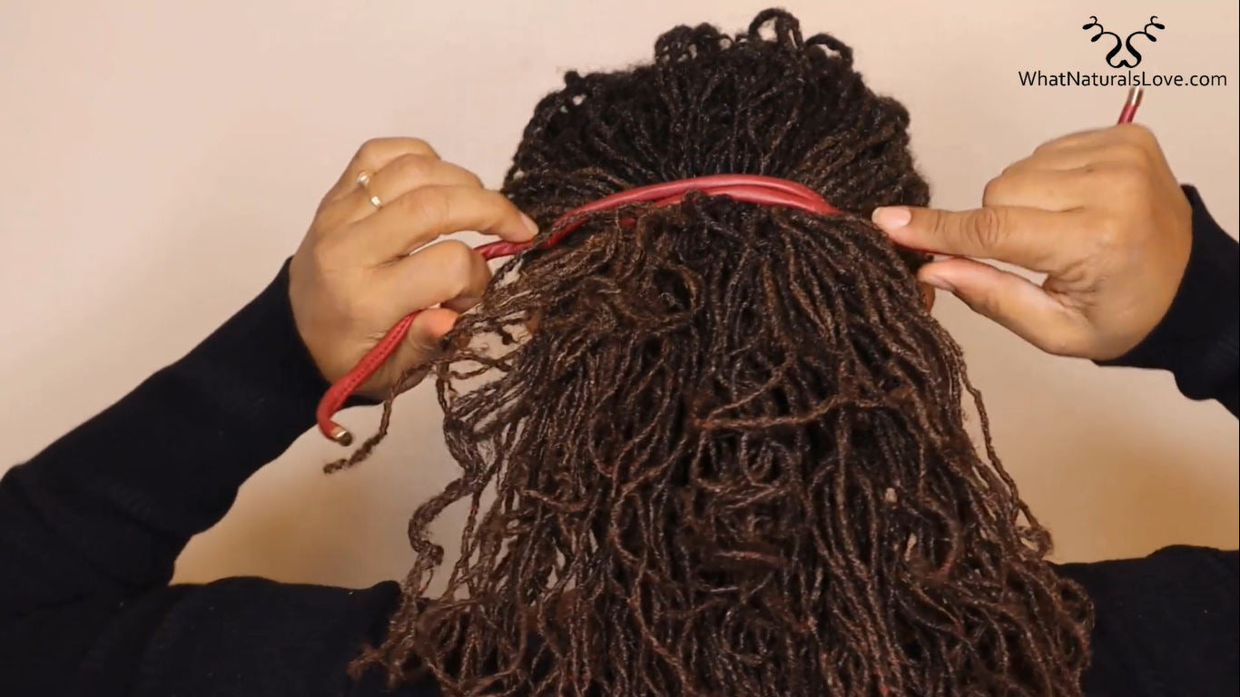 Ponytail wrap on braidlocs