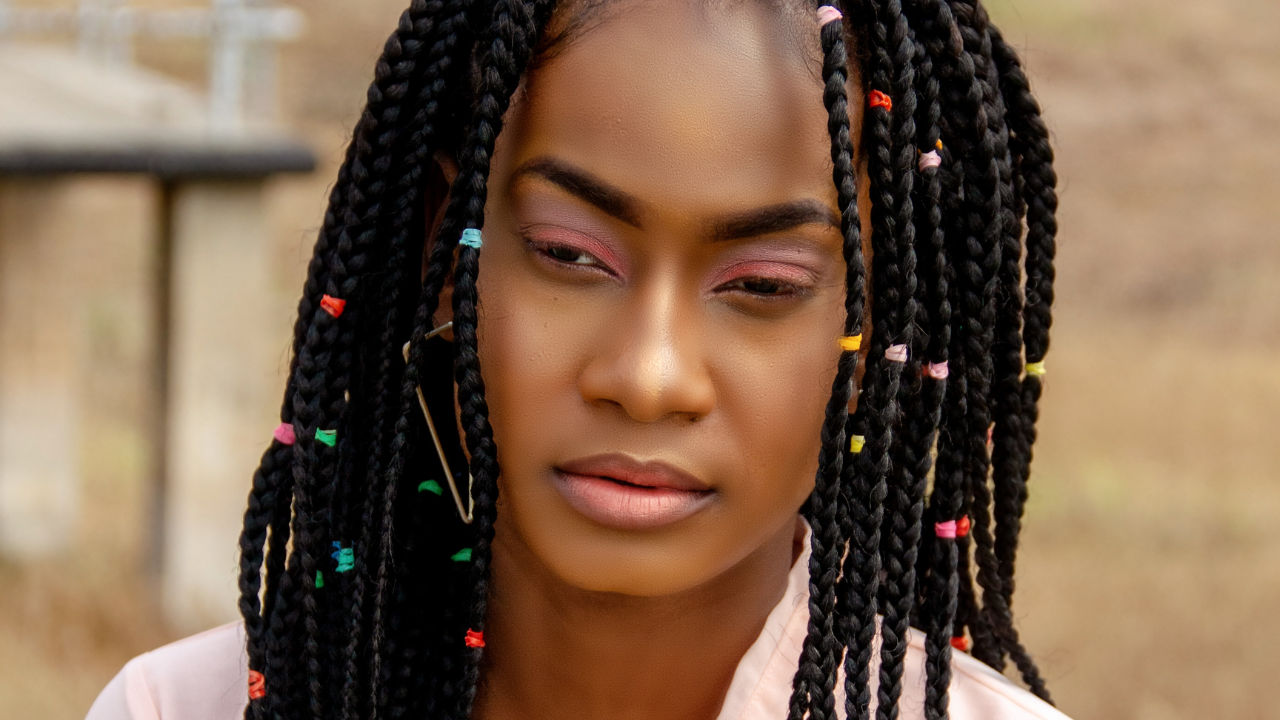 rubber bands in Braids Elastic hair bands that will damage your hair