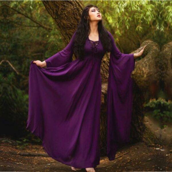 Maxi Dress with Bathwing sleeves