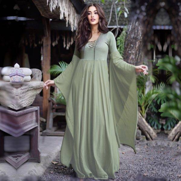 Maxi Dress with Bathwing sleeves