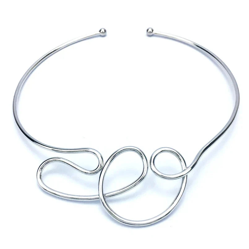 Sculpted Flow Choker – Gold or Silver