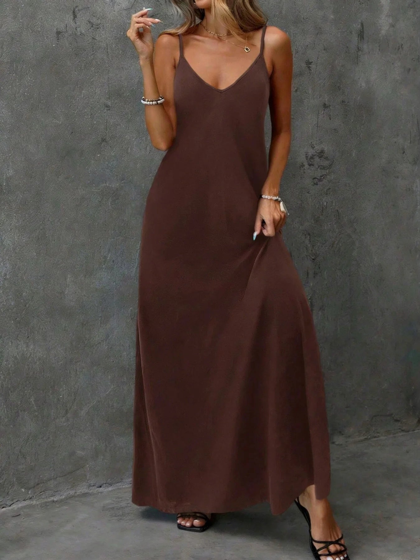 Casual and elegant loose solid color backless camisole V-neck sleeveless maxi dress