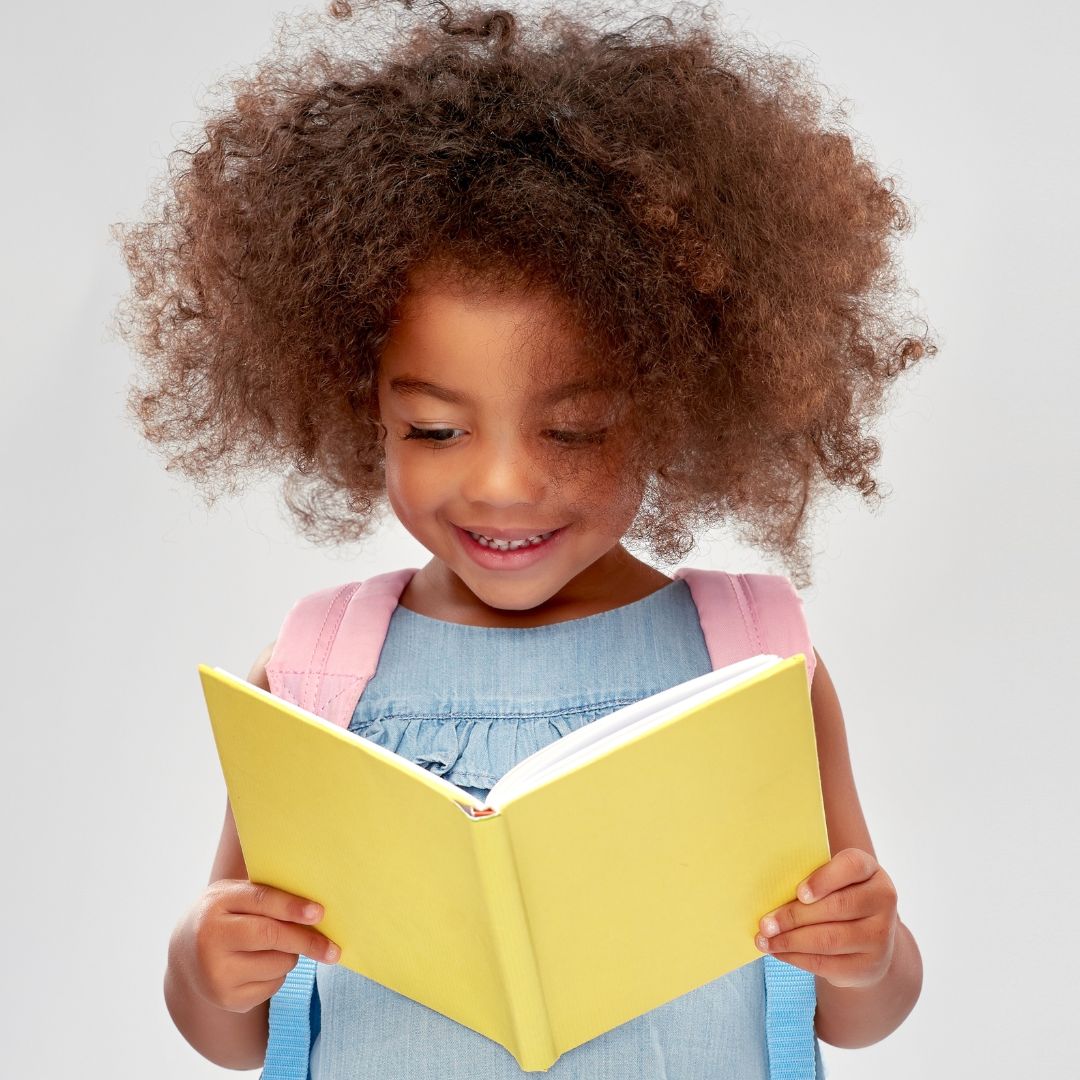 Set of colorful detangling brushes for curly hair. Flexible bristles ensure smooth, breakage-free styling, ideal for 4C and thick hair types.