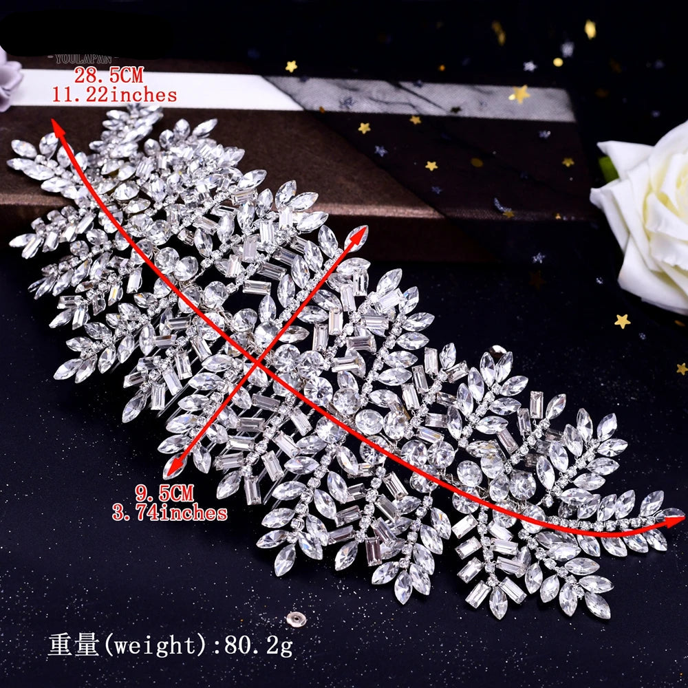 Silver leaf crystal bridal headpiece with size measurements 28.5 cm x 9.5 cm and 80.2 g weight