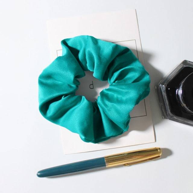 Oversized zijden haarscrunchies