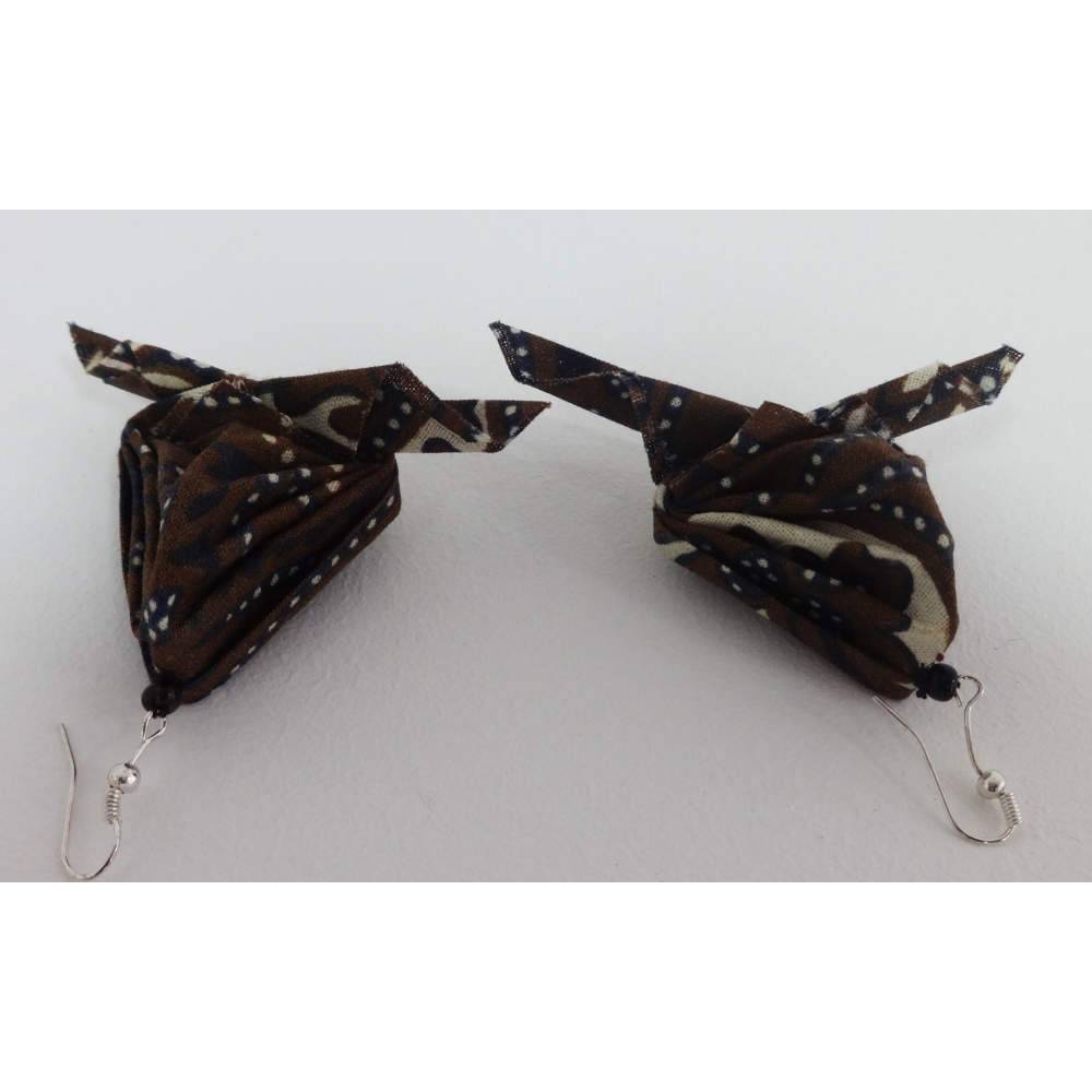 Angisa Earrings Handmade from Suriname