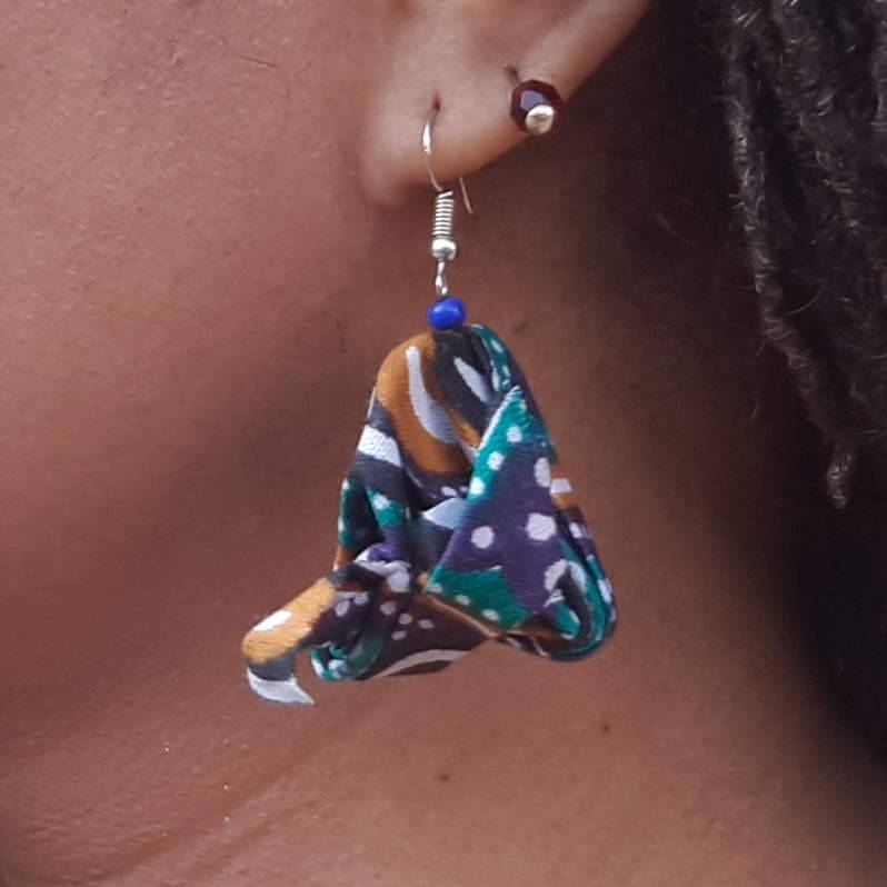 Angisa Earrings Handmade from Suriname