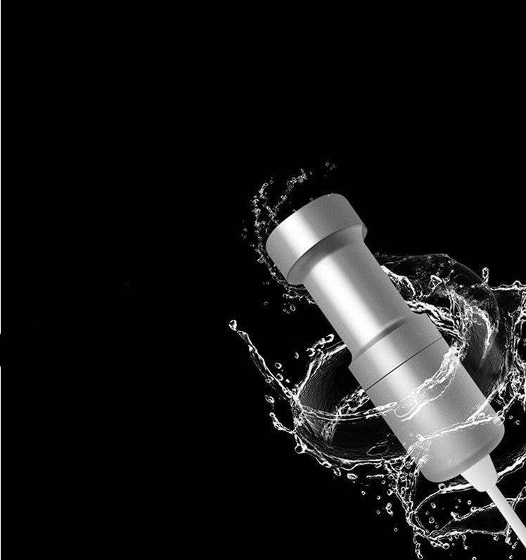 Ultrasonic cleansing rod of the Sonic Loc Detox Rod submerged in water, demonstrating its deep cleaning power.