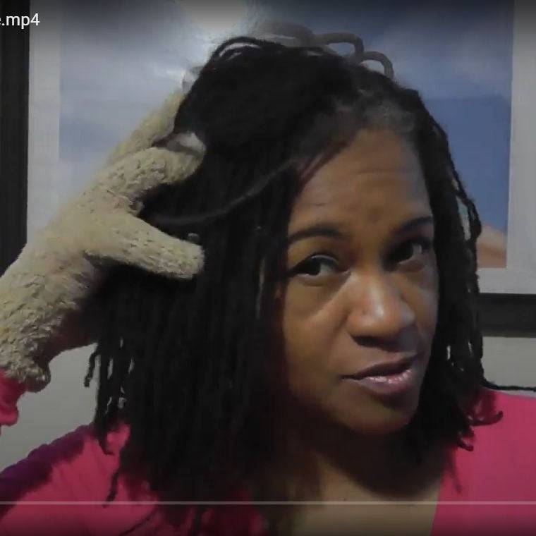<Loc Glove to clean, maintain and dry locs