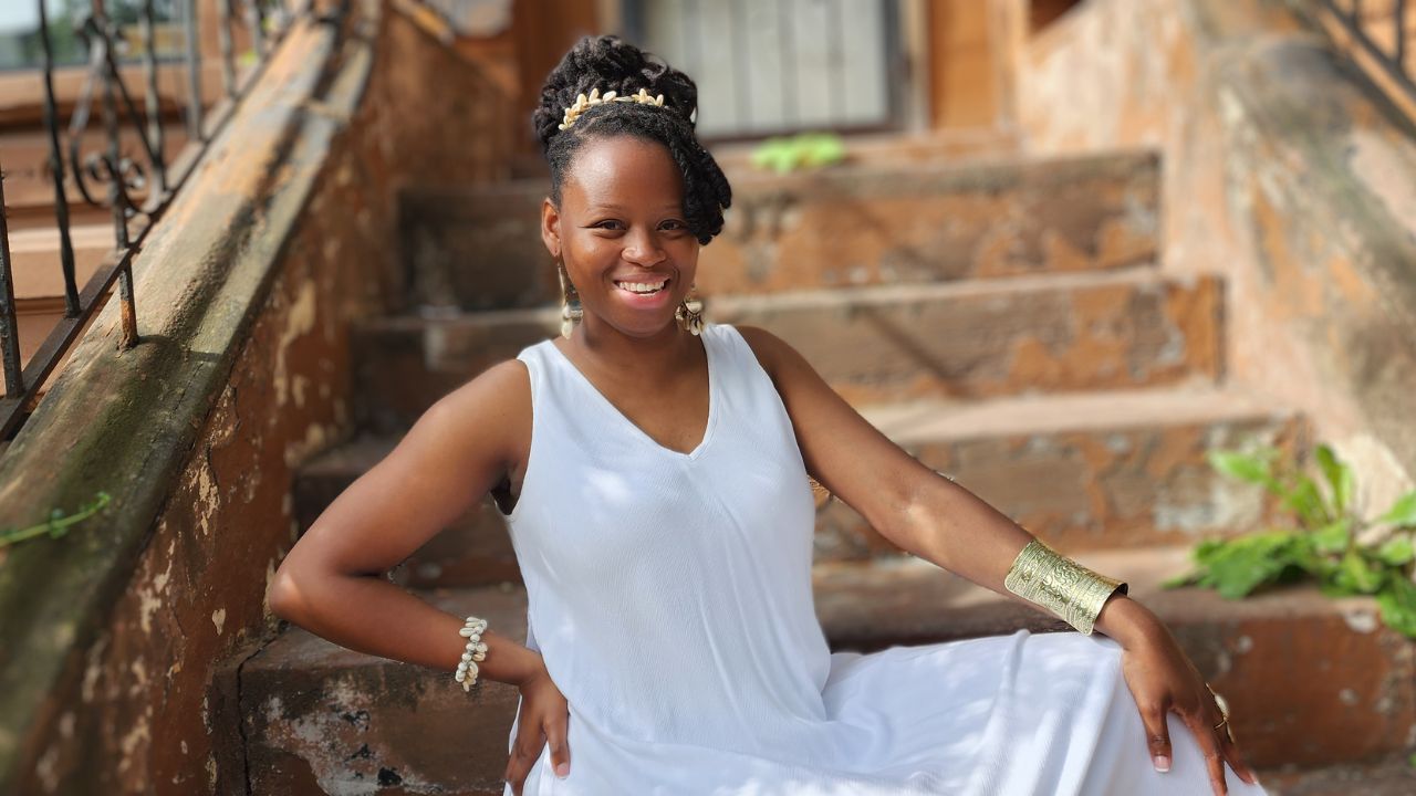 Anne in Moroccan Magic Dress