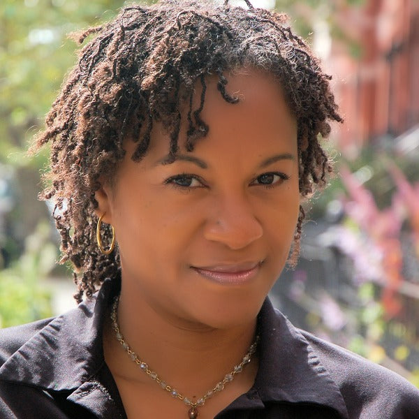 Embracing frizzy locs and curly ends in the first months of my Braidlocs Journey