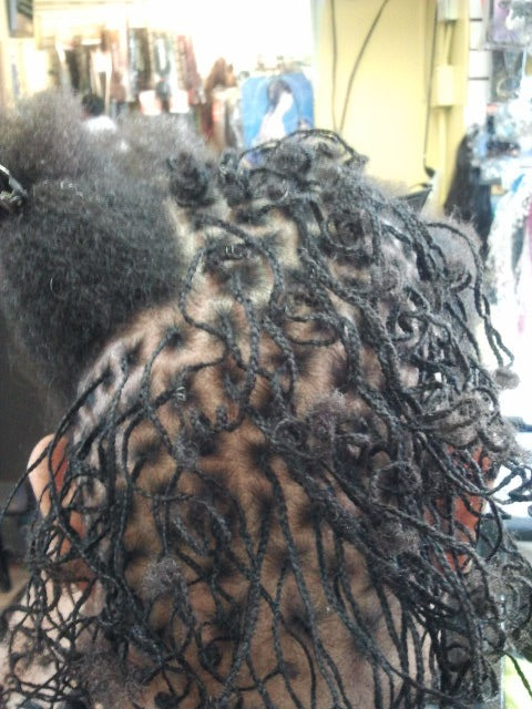 2-Locs Journey Starting Braidlocs Mireille Liong  (2).jpg
