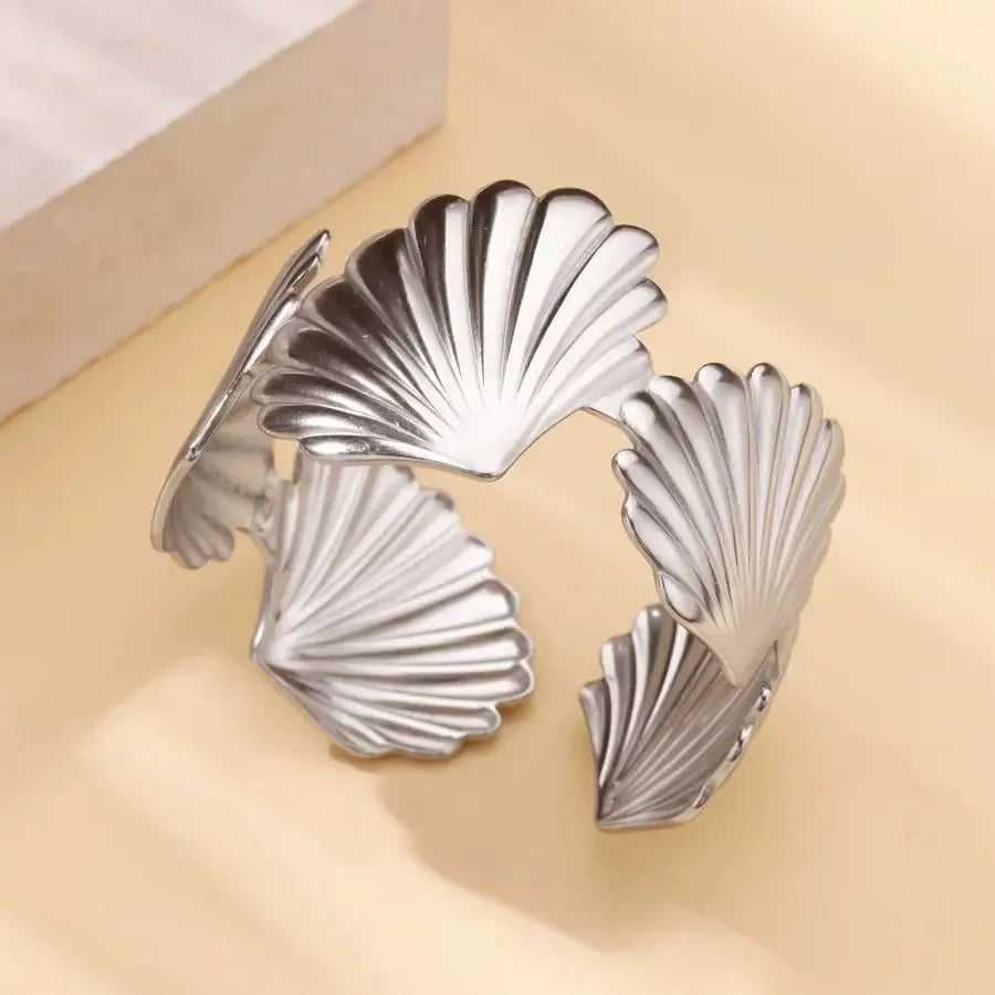 Big Shells Hair Cuff for Locs in silver