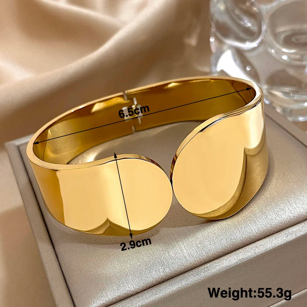 Gold Geometric Glossy Chunky Cuff Bracelet is 2.9 cm long, 6.5 cm wide and weights 5.3g