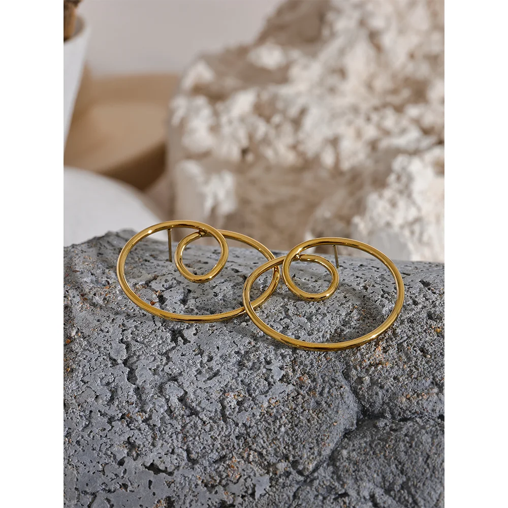 Gold Knotted Stud Earrings 