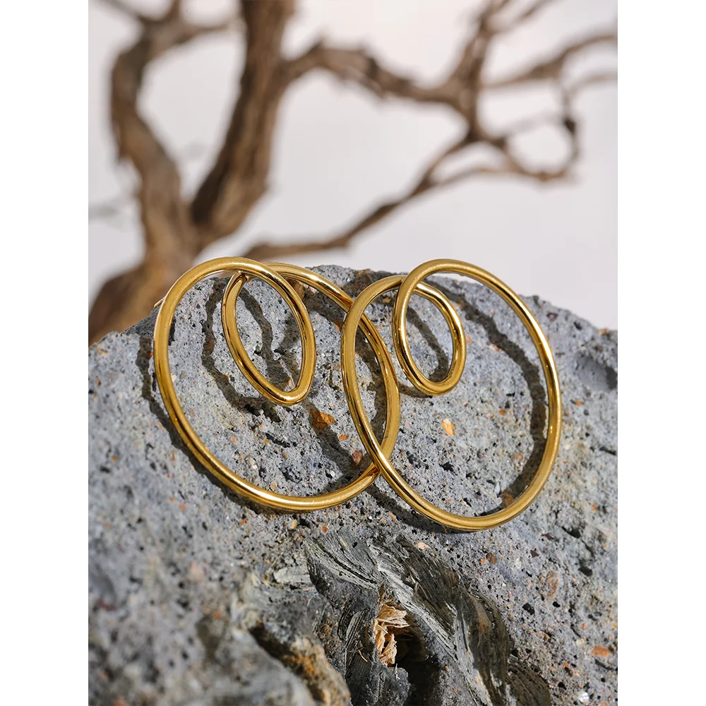 Gold Knotted Stud Earrings 