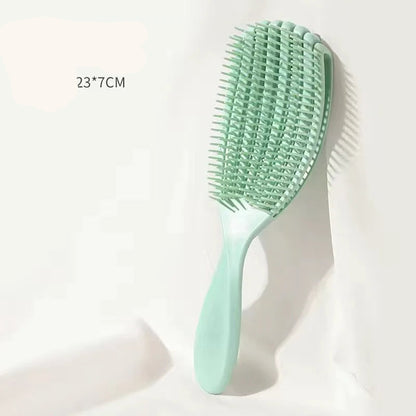 the green detangling brush with a height of 23.7 cm 