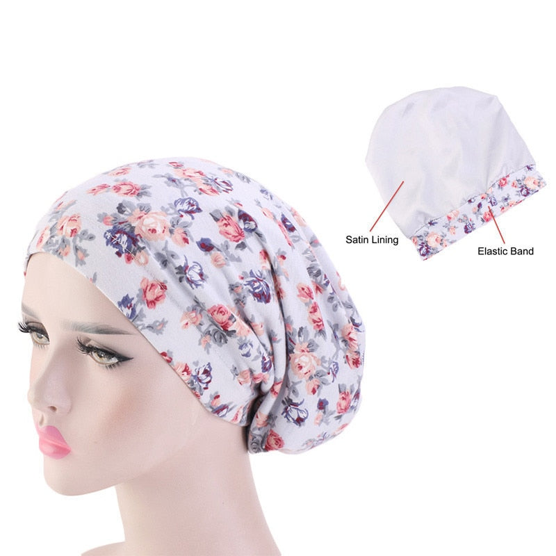 Bonnet à la mode doublé de satin