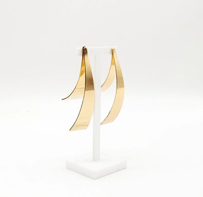 Elegant Sculptural Golden Sweep Earrings
