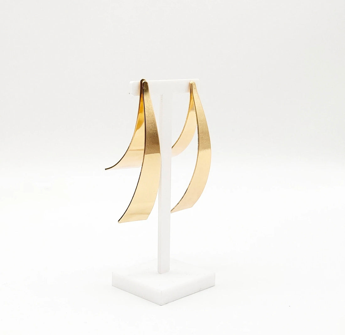 Elegant Sculptural Golden Sweep Earrings