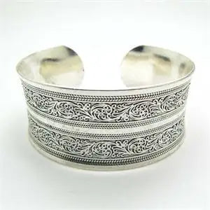 Vintage Elegance Cuff Bracelet for Women