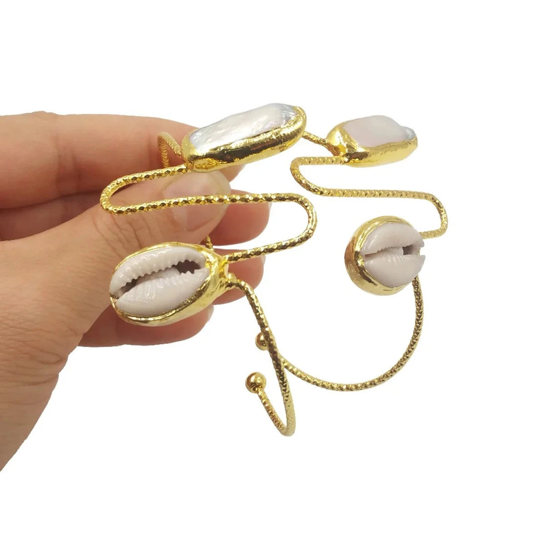 Chic Cowrie Shell Pearl Bracelet Handmade