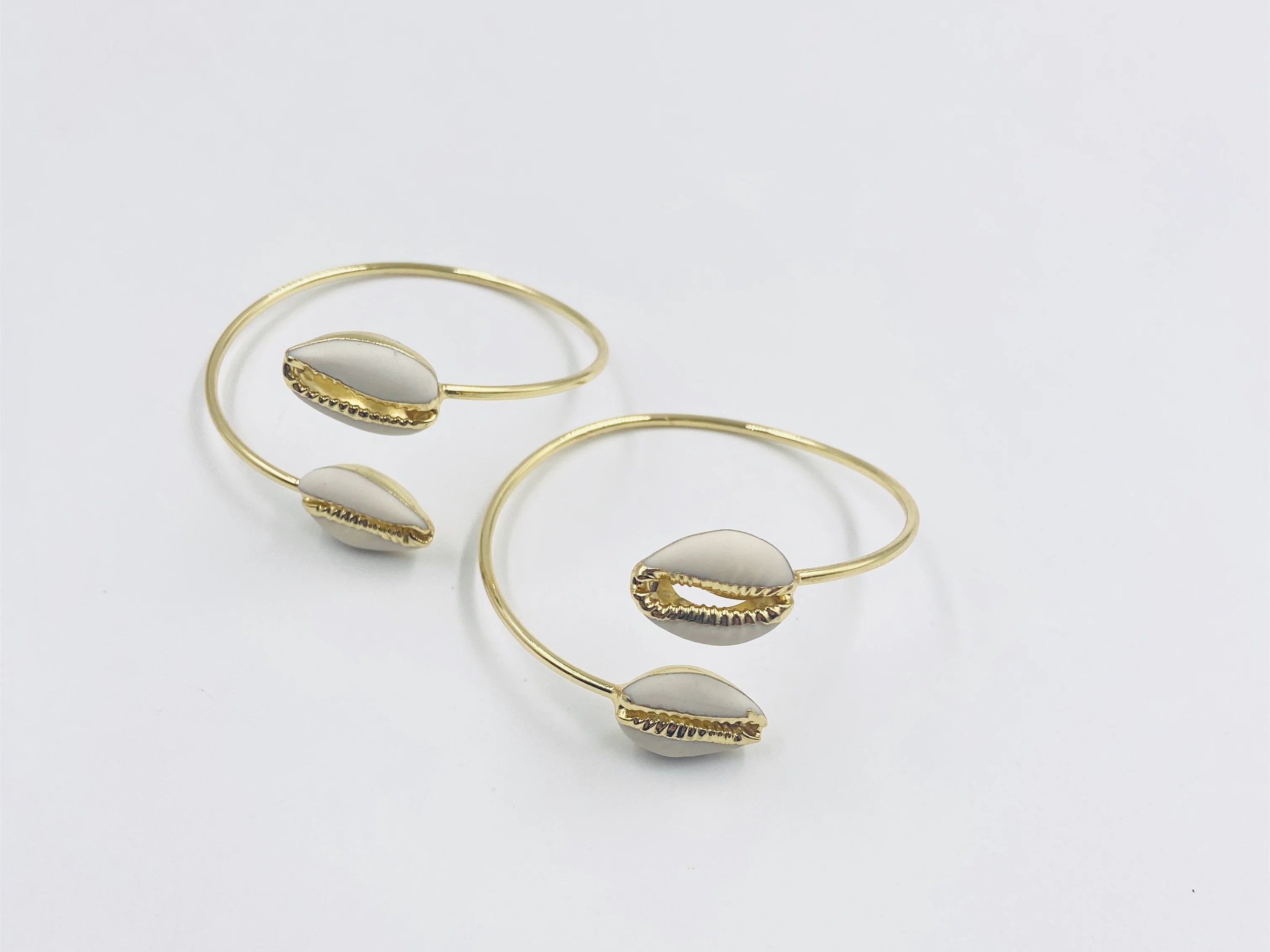 Adjustable Cowrie Shell Bangles 18k Gold Electroplated