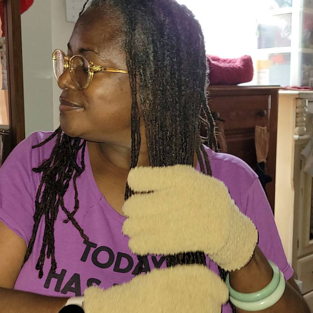 Loc glove to maintain and Groom Locs, Dreadlocks and Sisterlocks