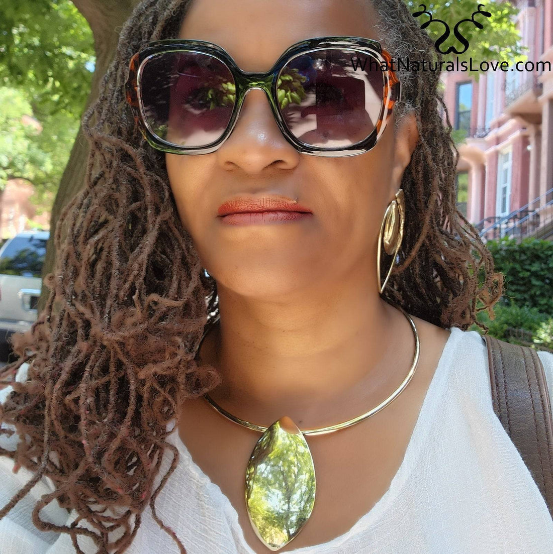 Outstanding Oval chocker necklace and bracelet cuff set