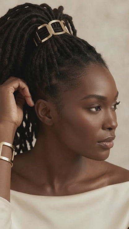 Gold Link Hair Cuff – Bold Geometric Open-Frame Ponytail Cuff