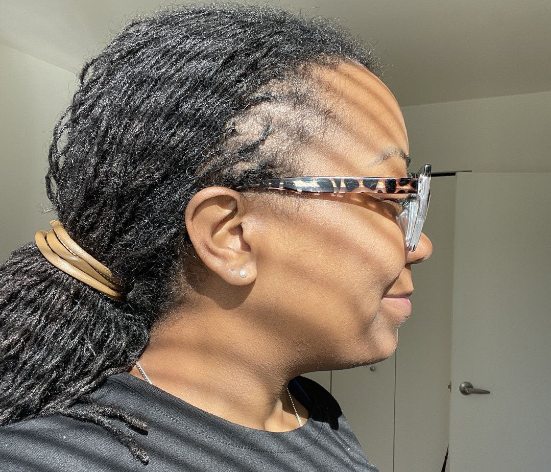 Ponytail holder/Hair tie for Locs, Dreadlocks and Sisterlocks. Non damaging, easy to ues.