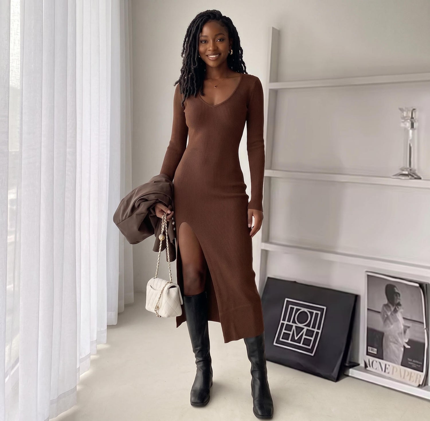 Robe côtelée à encolure en V simplement élégante