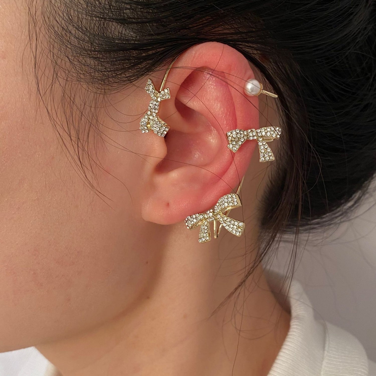 Silver Metal Butterfly Sparkling Zircon Ear Cuff without Piercing For Women