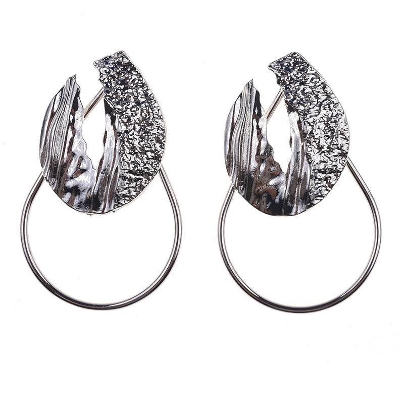 Spherical shaped Earrings that turn heads